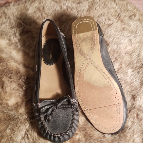 Calvin Klein Raven Flats - Picture 6 of 6